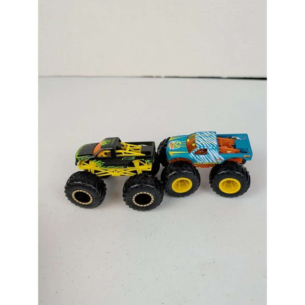 Hot Wheels Monster Trucks Color Shifters Blue Green And Black Slime Lot Of 2